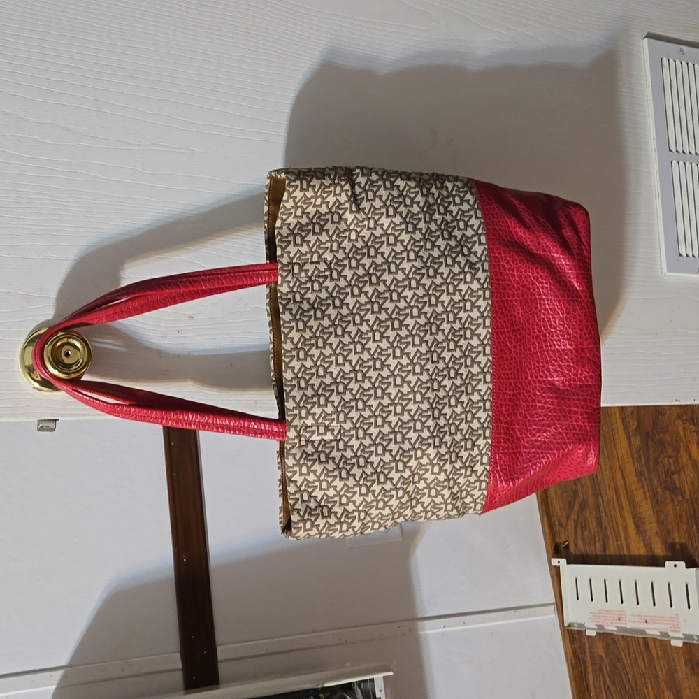 DKNY Summer Tote